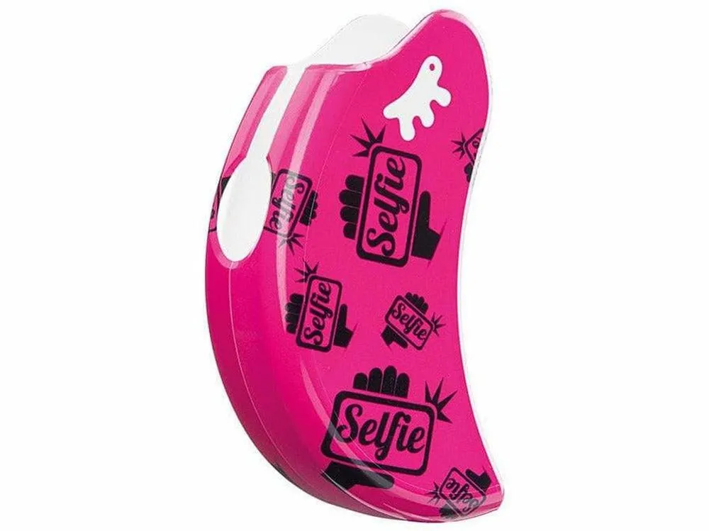 Amigo Small Selfie Cover